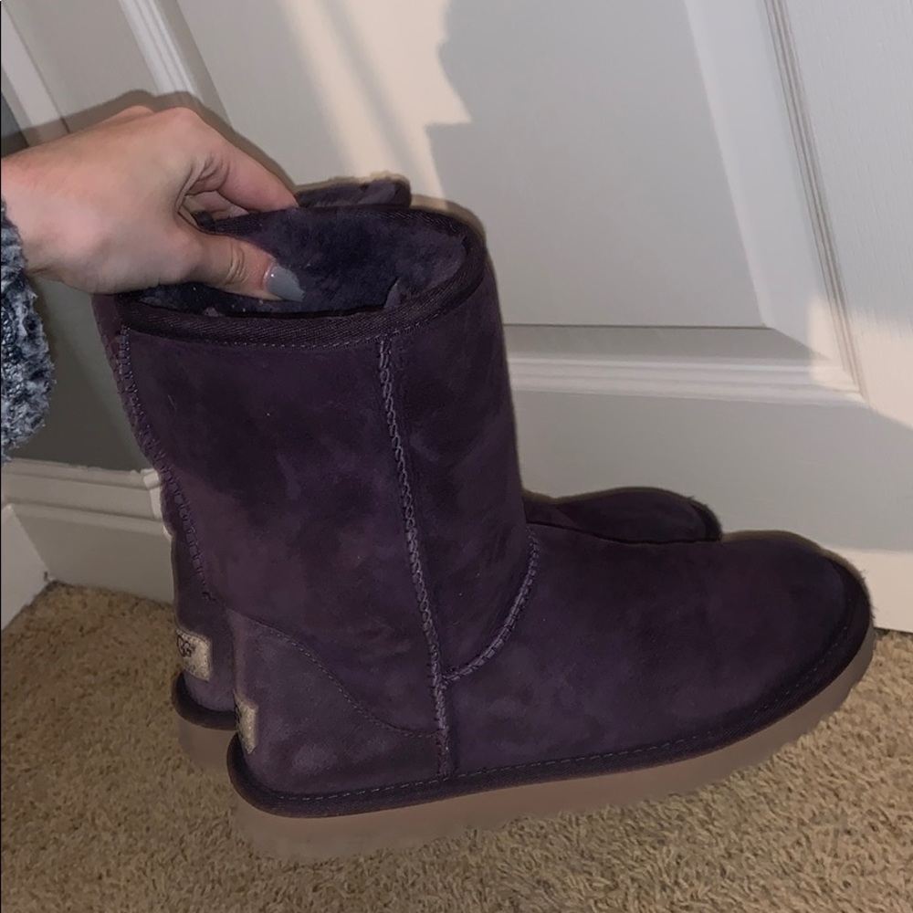 UGGS
